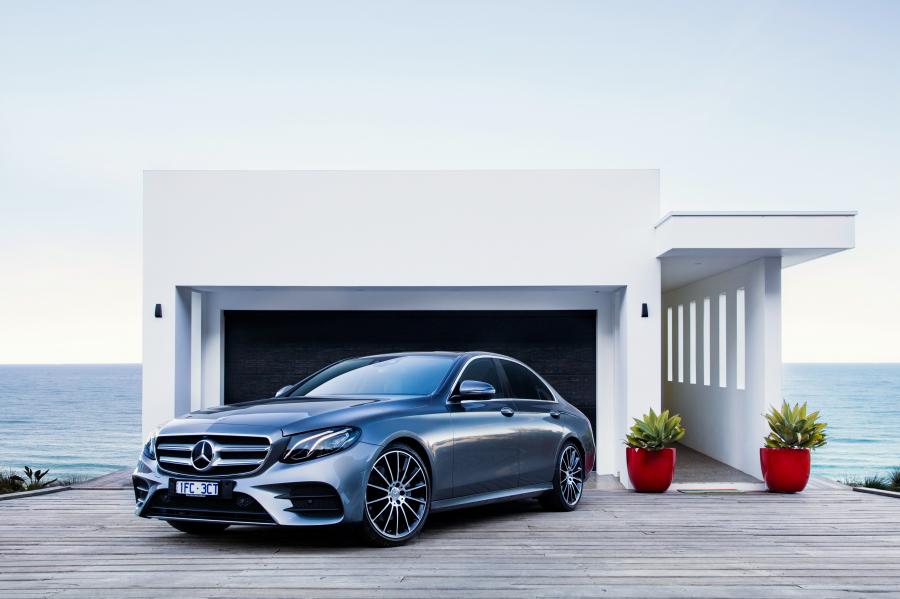  Mercedes-Benz E220 d AMG Line 2016 года  (AU) (фото 10 из 19)